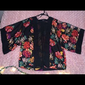 A lot of art school vibes from this H&M cardigan